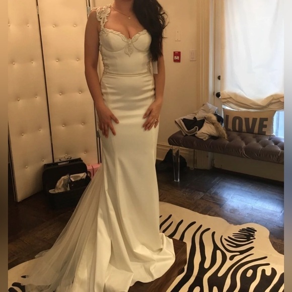 Galia Lahav Angelina Wedding Dress Size 4 and Reem Acra Cathedral Veil *READ* - Picture 5 of 17